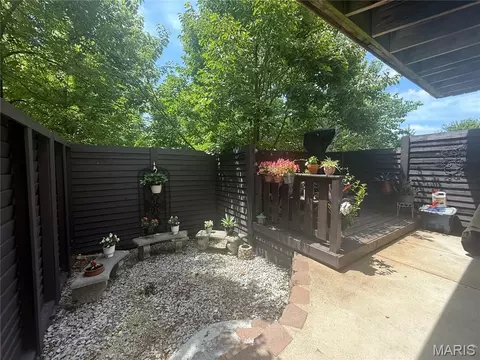 Exterior - 519 N Elm St, Pacific, MO 63069 photo 7 of 17