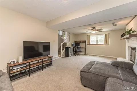 Living - 468 Talbert Ct, Ballwin, MO 63021 photo 1 of 4