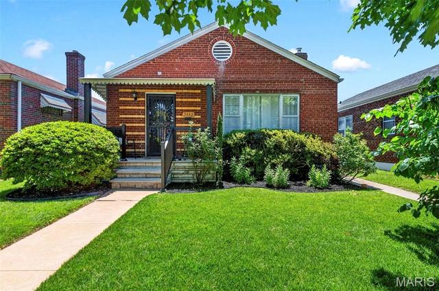 5440 Lindenwood Ave, Saint Louis, MO 63109