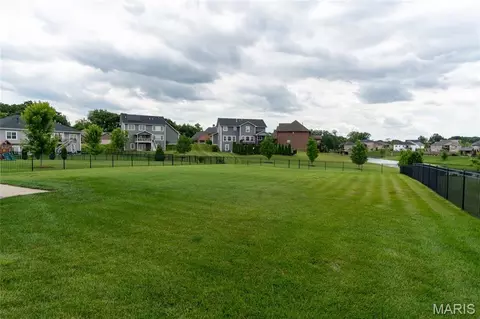 Exterior - 1331 Timber Ridge Trace Dr, O'fallon, IL 62269 photo 16 of 17