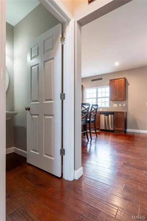 Entry Way - 1331 Timber Ridge Trace Dr, O'fallon, IL 62269 photo 5 of 7