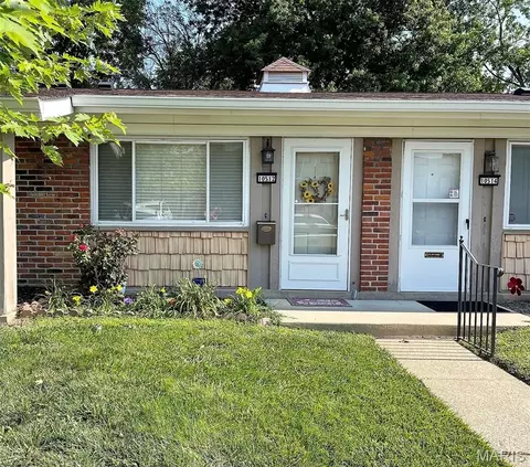 10512 Carroll Wood Way, Sappington, MO 63128
