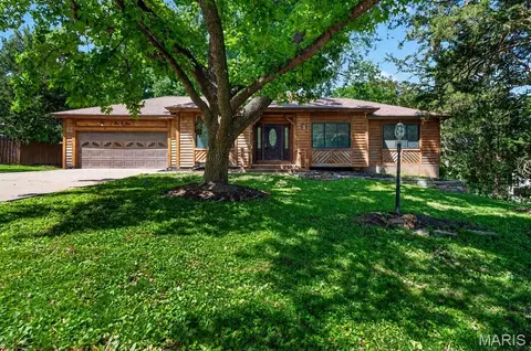 Exterior - 105 Willow Dr, Eureka, MO 63025 photo 3 of 6