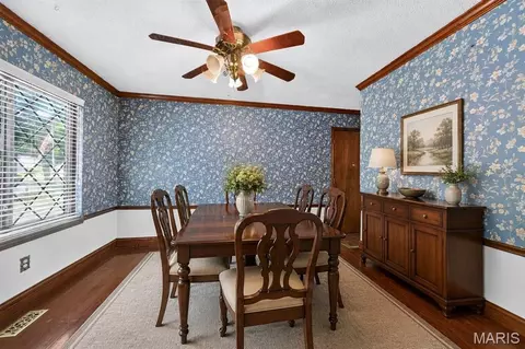 Dining - 105 Willow Dr, Eureka, MO 63025 photo 1 of 3