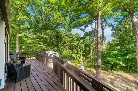 Exterior - 309 Hideaway Hl, Eureka, MO 63025 photo 2 of 9