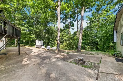 Exterior - 309 Hideaway Hl, Eureka, MO 63025 photo 3 of 9