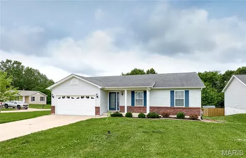 139 Cuivre River Dr, Troy, MO 63379