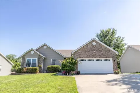 206 Pleasant Lake Ct, Jackson, MO 63755