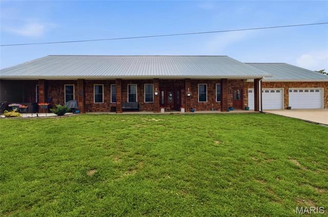 16705 Oak Hill Dr Rd, Houston, MO 65483