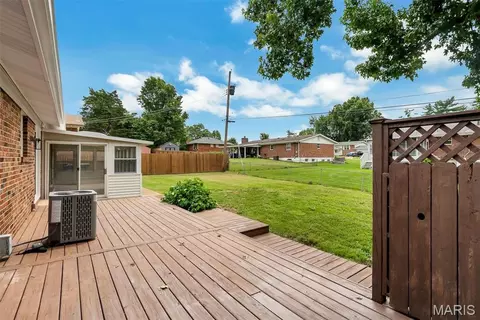 Exterior - 1152 Tumbleweed Trl, Ellisville, MO 63011 photo 3 of 8
