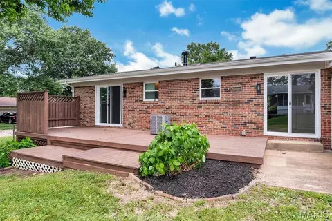 Exterior - 1152 Tumbleweed Trl, Ellisville, MO 63011 photo 5 of 8