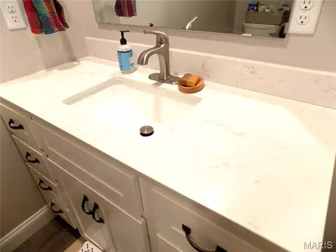 Bath - 1021 Morrell Ave, Rolla, MO 65401 photo 9 of 10