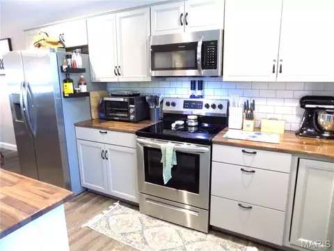Kitchen - 1021 Morrell Ave, Rolla, MO 65401 photo 1 of 5