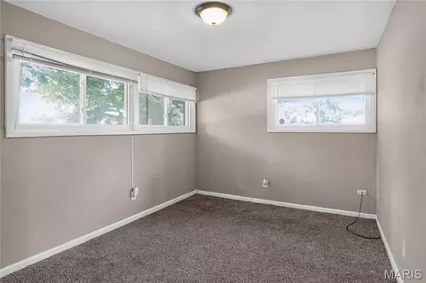 8313 Pepperidge Dr, Berkeley, MO 63134 photo 11