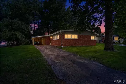 8313 Pepperidge Dr, Berkeley, MO 63134 photo 2