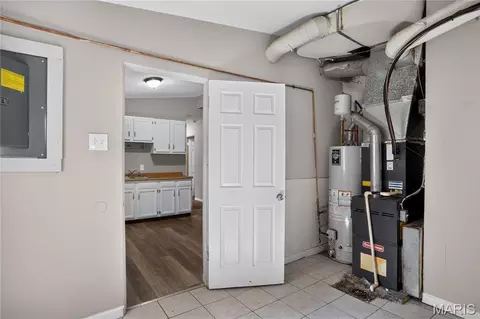 8313 Pepperidge Dr, Berkeley, MO 63134 photo 15