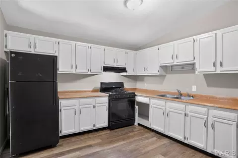 8313 Pepperidge Dr, Berkeley, MO 63134 photo 6