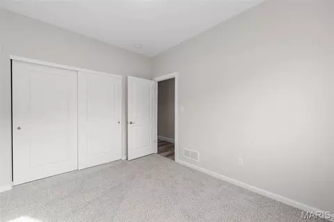 Bedroom - 883 Walter Way, Washington, MO 63090 photo 6 of 6