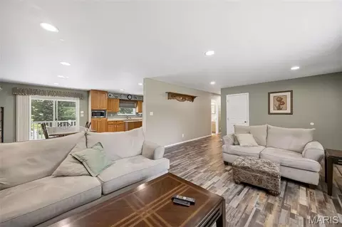 Living - 3300 Ketha Cir, Festus, MO 63028 photo 2 of 2