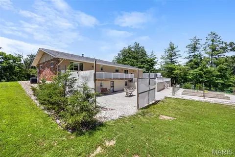 Exterior - 3300 Ketha Cir, Festus, MO 63028 photo 9 of 14