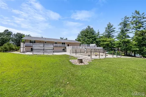 Exterior - 3300 Ketha Cir, Festus, MO 63028 photo 10 of 14