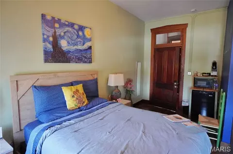 Bedroom - 409 Market St, Hermann, MO 65041 photo 5 of 14