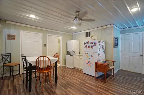Entry Way - 409 Market St, Hermann, MO 65041 photo 4 of 4