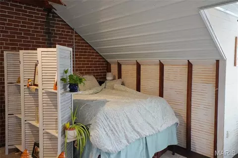 Bedroom - 409 Market St, Hermann, MO 65041 photo 14 of 14