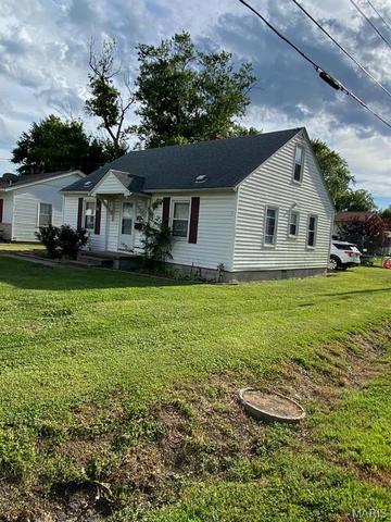 108 Ferguson St, Jerseyville, IL 62052