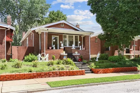 3425 Connecticut St, Saint Louis, MO 63118