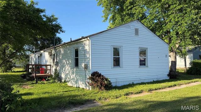 613 Reed Dr, East Alton, IL 62024