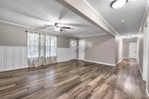 Entry Way - 416 S Cooter Rd, Steele, MO 63877 photo 1 of 3