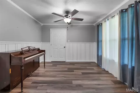 Entry Way - 416 S Cooter Rd, Steele, MO 63877 photo 3 of 3