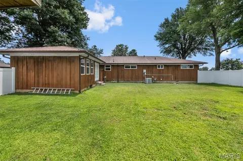 Exterior - 416 S Cooter Rd, Steele, MO 63877 photo 7 of 8