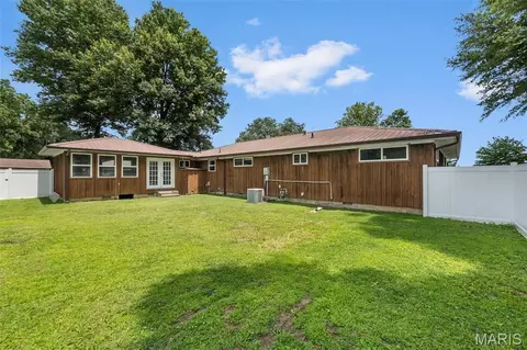 Exterior - 416 S Cooter Rd, Steele, MO 63877 photo 5 of 8