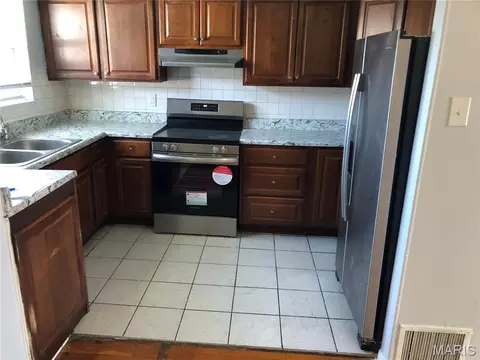 Kitchen - 7316 Sharp Ave, Saint Louis, MO 63116 photo 1 of 1