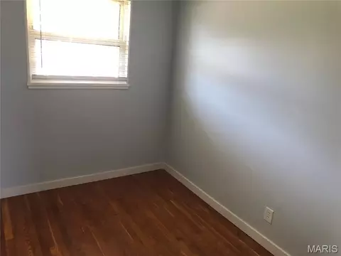 Bedroom - 7316 Sharp Ave, Saint Louis, MO 63116 photo 1 of 5