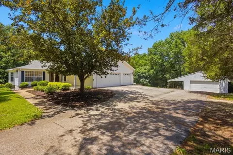 2631 S Mangan Rd, Pacific, MO 63069