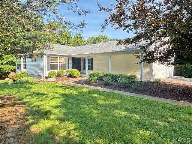 2631 S Mangan Rd, Pacific, MO 63069