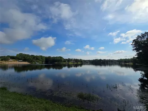 9472 Walnut Ln, Bonne Terre, MO 63628