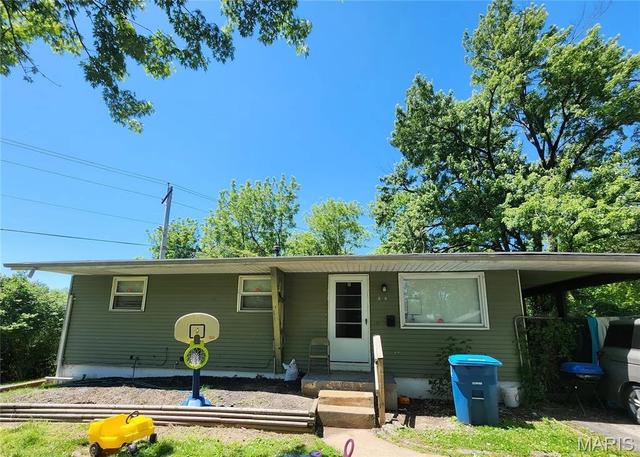 10201 Valley Dr, Saint Louis, MO 63137