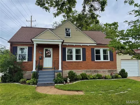 6235 Dexter Dr, Saint Louis, MO 63123