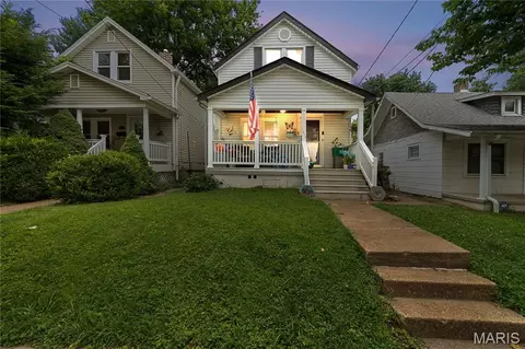 7615 Jerome Ave, Maplewood, MO 63143