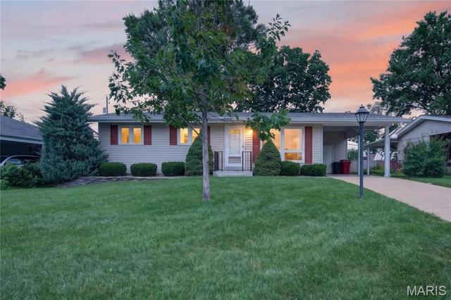 11119 Flori Dr, Saint Louis, MO 63123