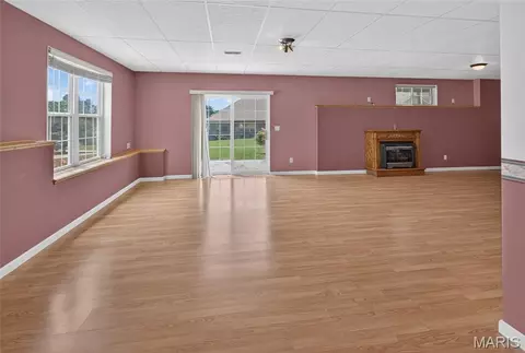 Living - 4917 Newberry Ct, Jackson, MO 63755 photo 9 of 9