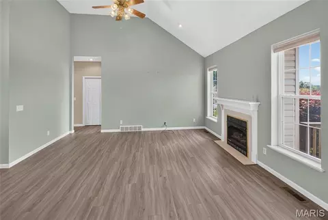 Living - 4917 Newberry Ct, Jackson, MO 63755 photo 3 of 9
