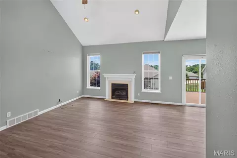 Living - 4917 Newberry Ct, Jackson, MO 63755 photo 1 of 9