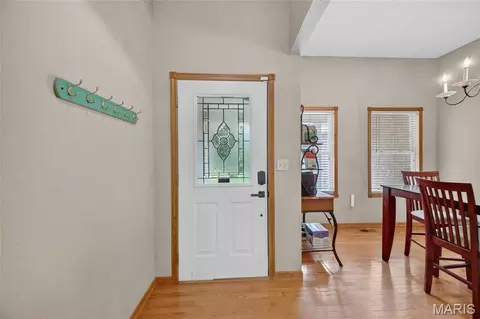 24450 Remington Ln, Lebanon, MO 65536