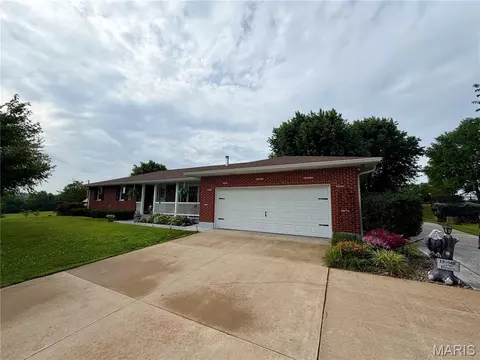 11011 Us Highway 61, Sainte Genevieve, MO 63670