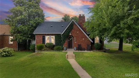 405 8th St, Crystal City, MO 63019